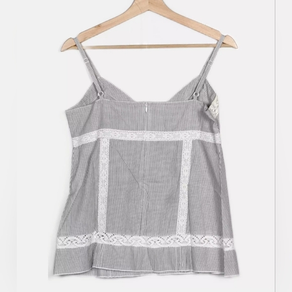🤩FLASH5🤩 Women's Lace Trim Gray Tank Top - Picture 2 of 8